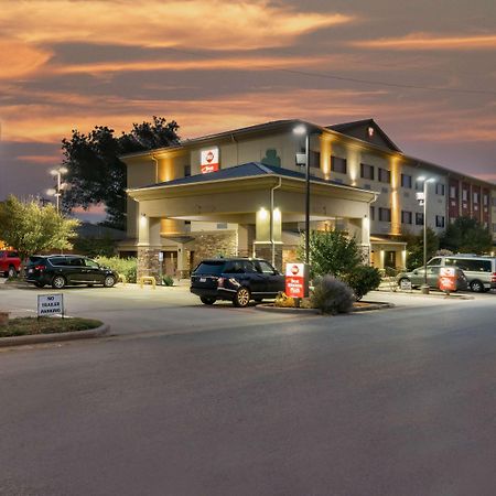 Best Western Plus Shamrock Inn&Suites Extérieur photo