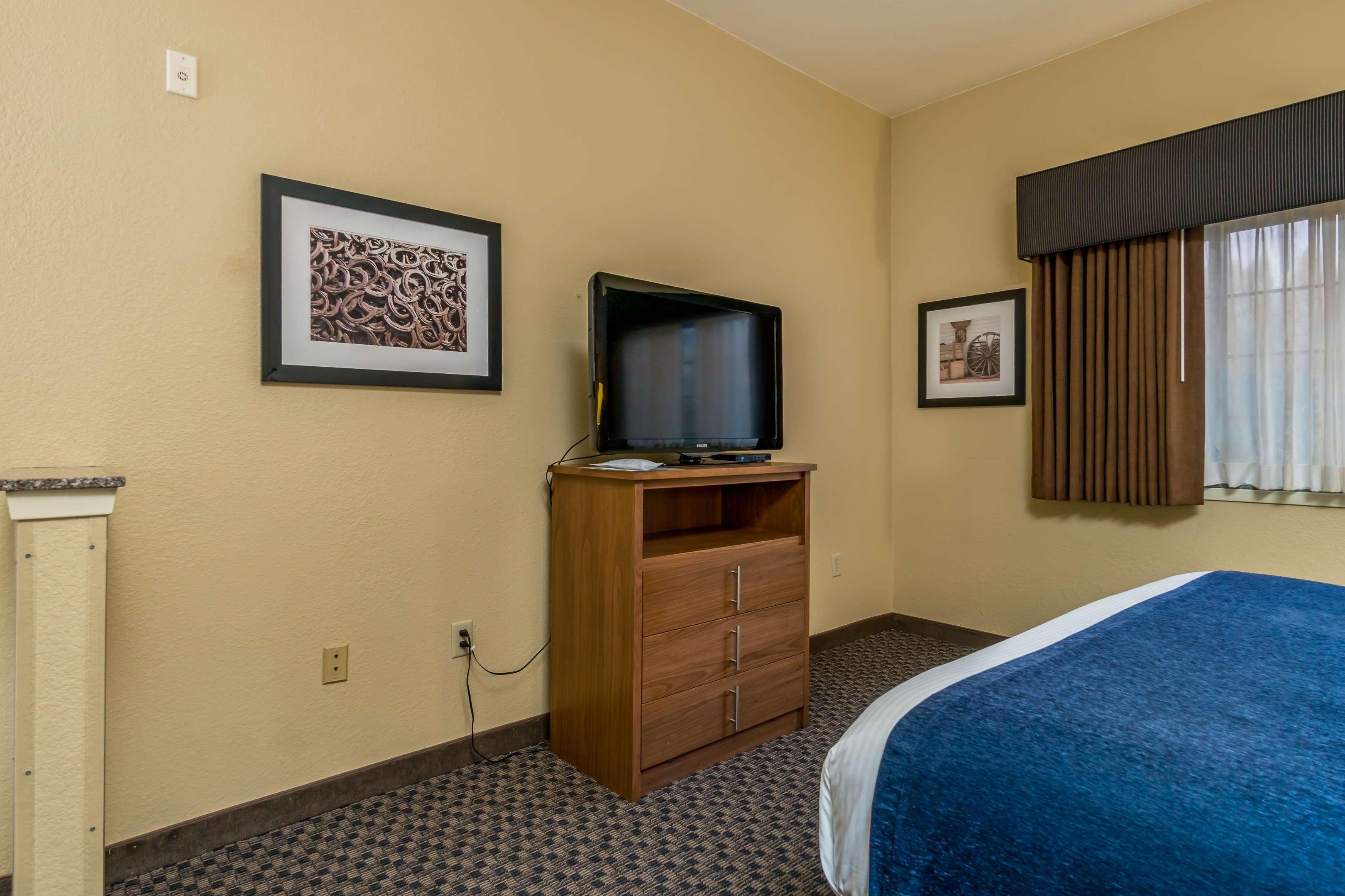 Best Western Plus Shamrock Inn&Suites Extérieur photo