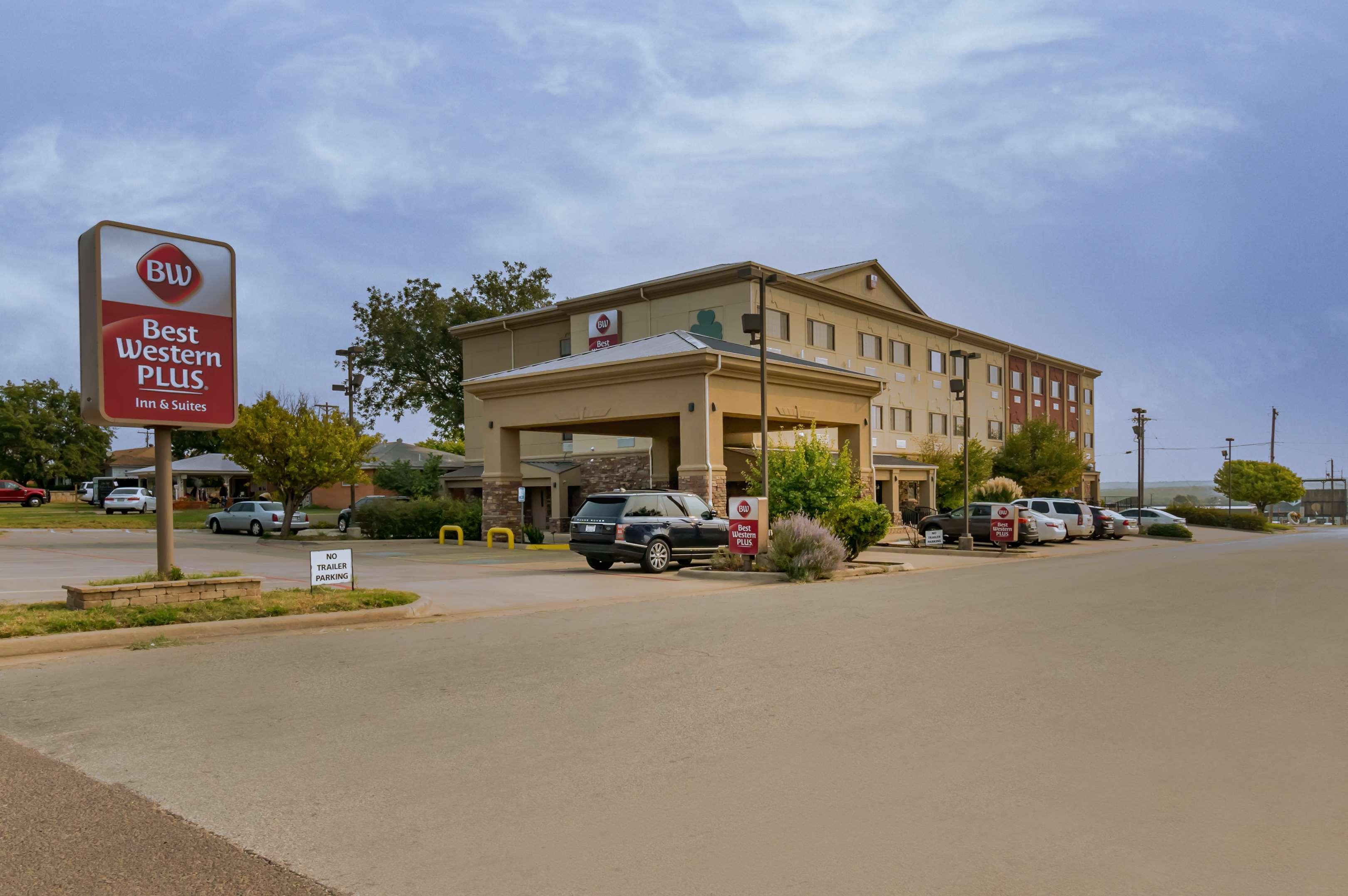 Best Western Plus Shamrock Inn&Suites Extérieur photo