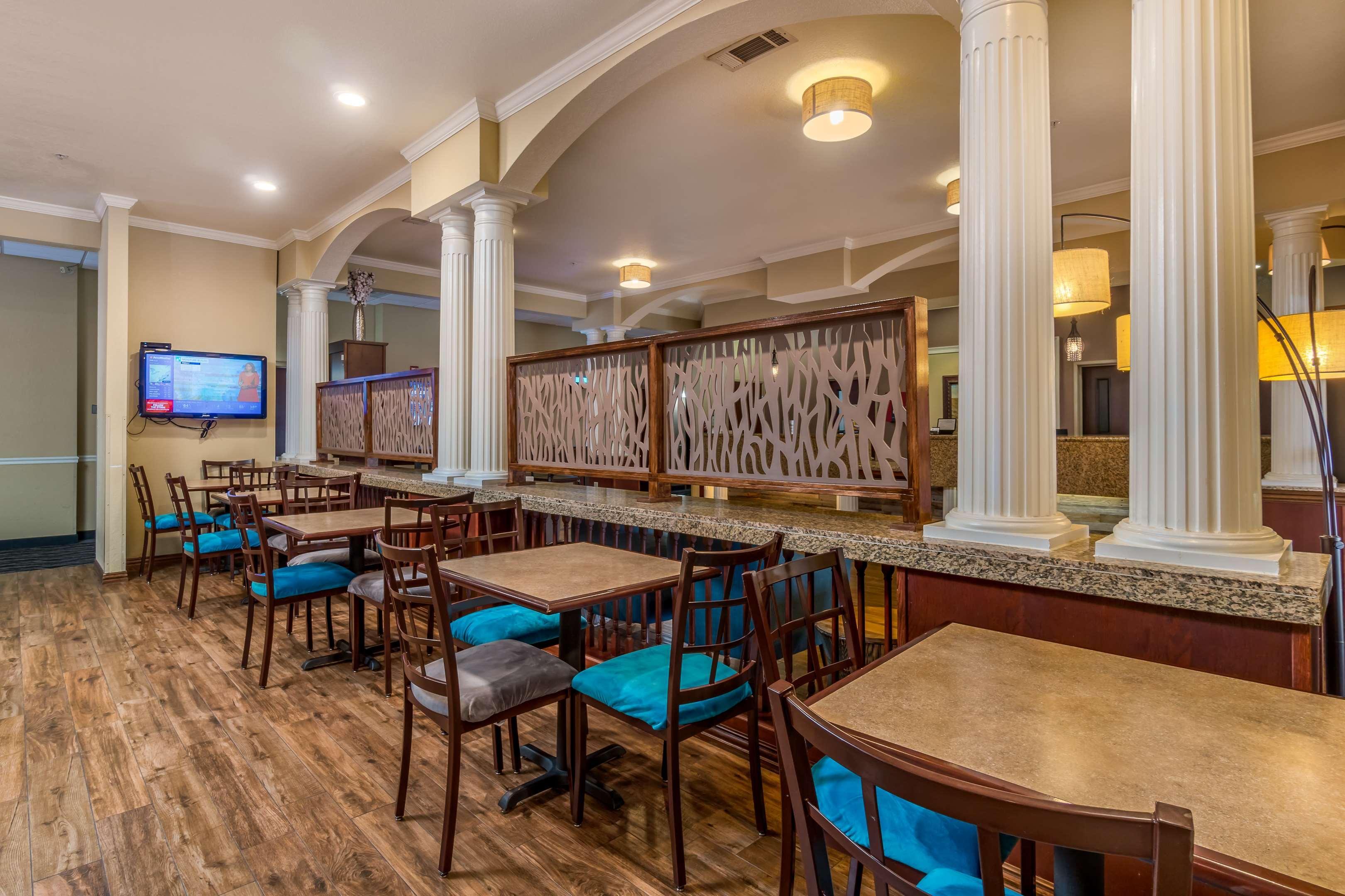 Best Western Plus Shamrock Inn&Suites Extérieur photo